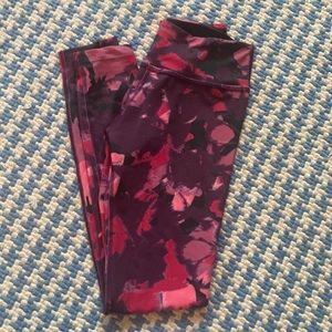 New Beyond Yoga print leggings XS size 0-2.